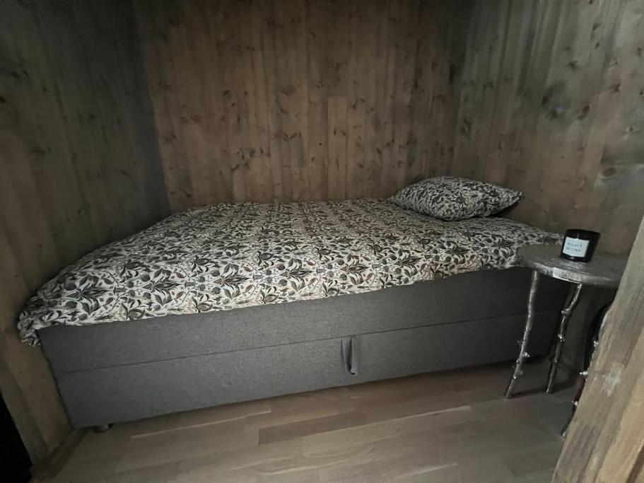 Attraktiv & Smart Funkishytte Pa Nes Strandhager. Årnes Kültér fotó