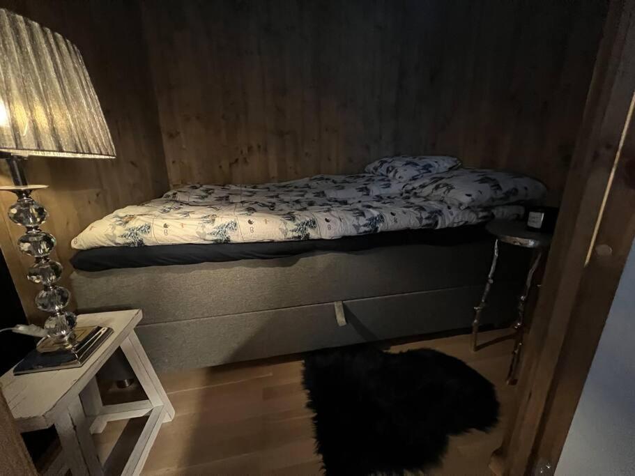 Attraktiv & Smart Funkishytte Pa Nes Strandhager. Årnes Kültér fotó